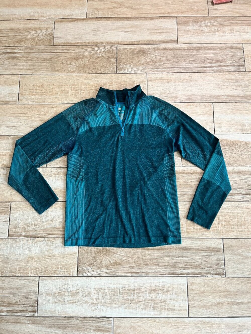 Mens all in motion Two-Toned Green Quarter Zip - M